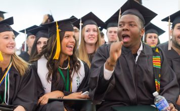 Estudiantes que quieren ingresar a Hudson Community College pueden aplicar a colegiatura GRATIS