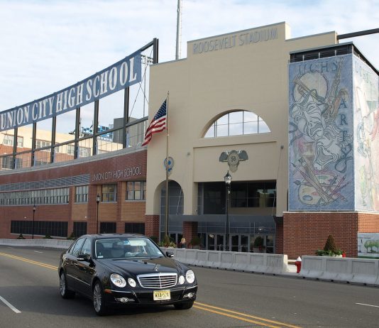 Empleado encontrado muerto en la escuela Union City; La comunidad esta de luto.