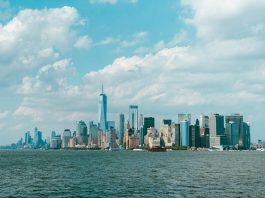 Breathtaking view of Manhattan skyline across the Hudson River on a clear day.