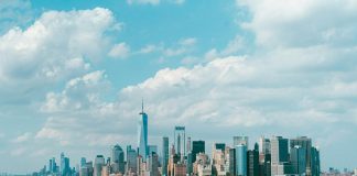 Breathtaking view of Manhattan skyline across the Hudson River on a clear day.