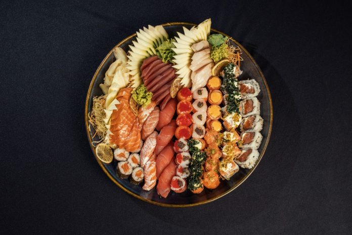 best-sushi-north-bergen-2026-local-guide Vibrant sushi platter featuring assorted rolls and fresh sashimi beautifully arranged.