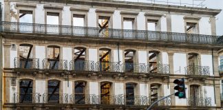 Renovation project of a historic facade in Porto, Portugal showcasing adaptive reuse and heritage preservation.