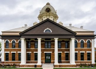 Brennan Courthouse HVAC Overhaul Worries Journal Square Park Supporters Front view of the historic Mason County Courthouse in Mason, Texas, USA.