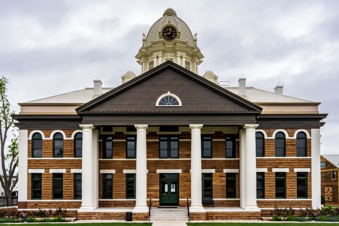brennan-courthouse-hvac-overhaul-worries-journal-s Front view of the historic Mason County Courthouse in Mason, Texas, USA.